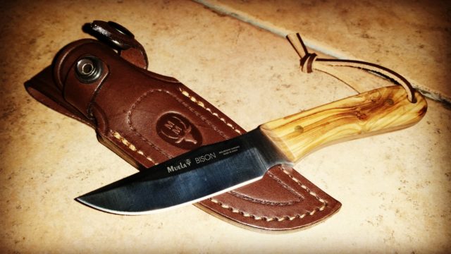 Muela Messer Bison - Survivalmesser im Test