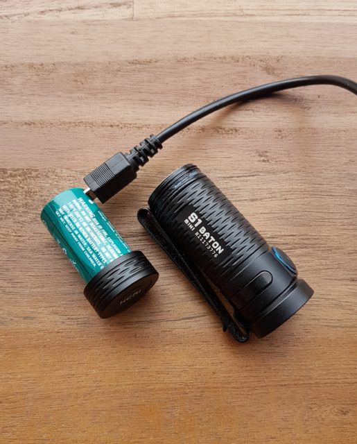 Olight S1 MINI BATON - USB Kabel