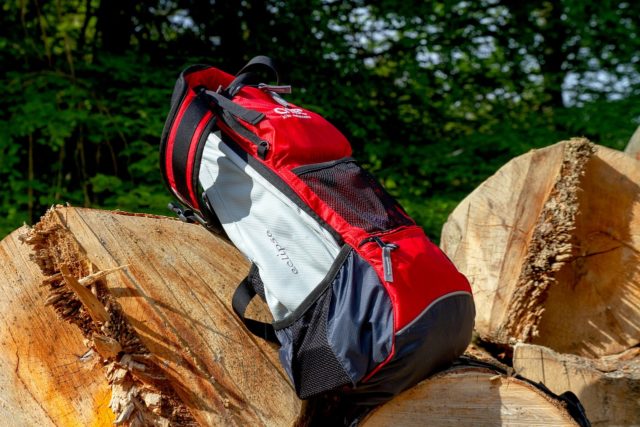 Wanderrucksack 50L Nylon Wasserdichtes Sport Trekkingrucksäcke Reiserucksack für Wandern Klettern Camping Angeln Fahrradfahren Mit Regenschutz 