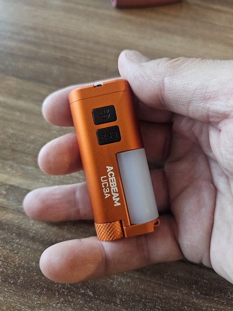 orange Taschenlampe